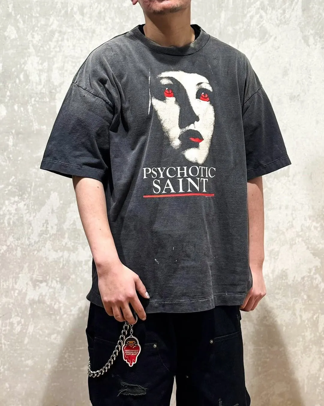 SAINT Mxxxxxx SS TEE/PSYCHOTIC SNT/BLK Gothic heavy metal rock style retro short-sleeved Mysterious woman's face printed distressed TEE Washed black S-XL Same as the original version Cylindrical side seam OE yarn fabric Garment dyeing Faded by heavy washing Bust plaster faded Correct version Matching of original accessories